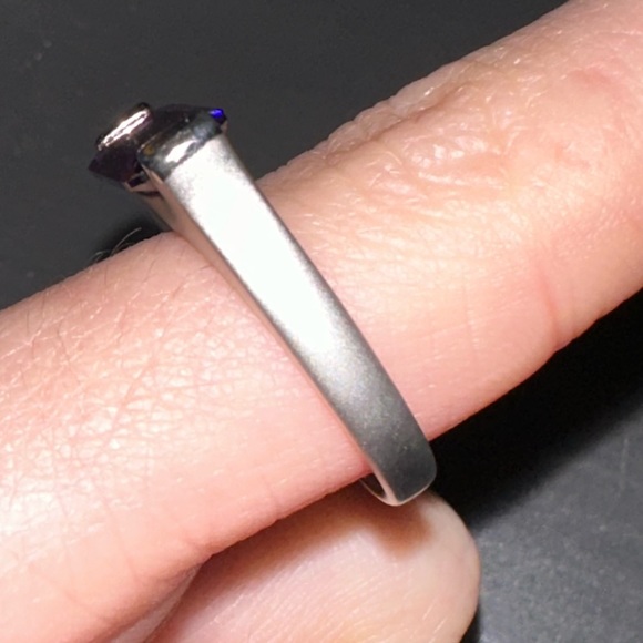 Purple gem ring - Picture 4 of 7